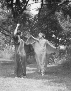 Wanger, Beatrice, Miss, and Miss Solveig Hornbeck, 1921 June 21. Creator: Arnold Genthe.