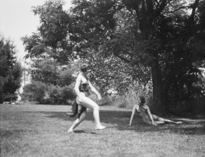 Wanger, Beatrice, Miss, and Miss Solveig Hornbeck, 1921 June 21. Creator: Arnold Genthe.