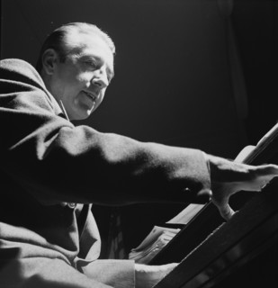 Portrait of Jess Stacy, New York, N.Y.(?), ca. Jan. 1947. Creator: William Paul Gottlieb.