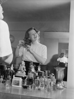 Portrait of Jo Stafford, New York, N.Y.(?), ca. July 1946.  Creator: William Paul Gottlieb.