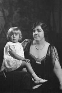 Carrington, Audrey, and daughter, portrait photograph, 1926 or 1927. Creator: Arnold Genthe.