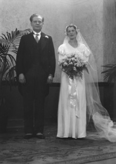 Wedding, possibly of an Elizabeth Duncan dancer, between 1911 and 1942. Creator: Arnold Genthe.