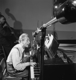 Portrait of Harry Gibson, Diamond studio, New York, N.Y.(?), ca. Apr. 1947. Creator: William Paul Gottlieb.