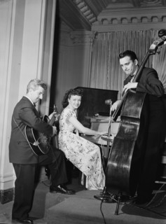Portrait of Dardanelle, Joe Sinacore, and Bert Nazer, Sheraton Hotel, Satire Room(?), N.Y., 1946. Creator: William Paul Gottlieb.