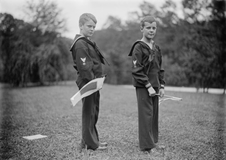 Frank A. Daniels, Right, with Brother Jonathan Daniels, 1915. Creator: Harris & Ewing.