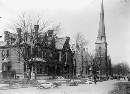 Flood Scenes, Dayton, Ohio, 1913. Creator: Harris & Ewing.