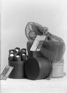 Egg Packaging, 1915. Creator: Harris & Ewing.