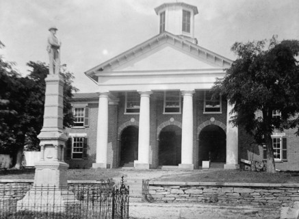 Feud - Scenes in Virginia Mountain Town at Trial After Feud, 1912. Creator: Harris & Ewing.