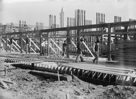 Food Administration, U.S. Construction of Headquarters Building, 1917. Creator: Harris & Ewing.