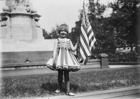 Fourth of July - Child As 'Liberty', 1916. Creator: Harris & Ewing.