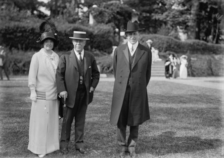 Friendship Charity Fete - Mrs. Hearst; John R. Mclean; William Randolph Hearst, 1913. Creator: Harris & Ewing.
