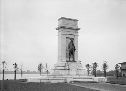 John Paul Jones - Statue, 1914. Creator: Harris & Ewing.
