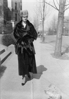 Countess De Lagreze [sic], 1918. Creator: Harris & Ewing.