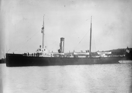 Ships, 1914. Creator: Harris & Ewing.