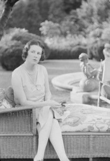 Moseley, F.S., Mrs., seated outdoors, 1931 June 14. Creator: Arnold Genthe.