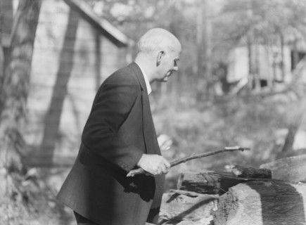 Sexton, Mr., standing outdoors, between 1932 and 1936. Creator: Arnold Genthe.