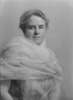 Ardrey, J. Howard, Mrs., portrait photograph, 1916 Apr. 20. Creator: Arnold Genthe.