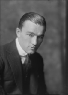 Armstrong, Robert, Mr., portrait photograph, 1915 June 25. Creator: Arnold Genthe.