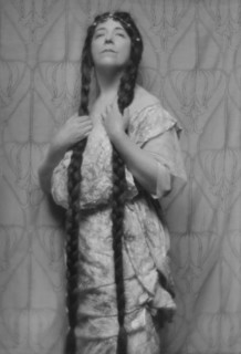 Auld, Gertrude (Mrs. Thomas), portrait photograph, ca. 1914. Creator: Arnold Genthe.