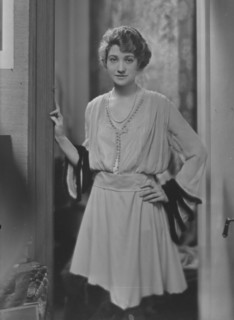 Bainter, Fay, Miss, portrait photograph, 1916. Creator: Arnold Genthe.