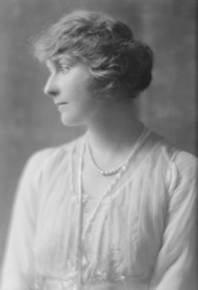 Barklay, D., Mrs., portrait photograph, 1915 July 14. Creator: Arnold Genthe.