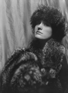 Barnwell, Mrs., portrait photograph, between 1913 and 1942. Creator: Arnold Genthe.