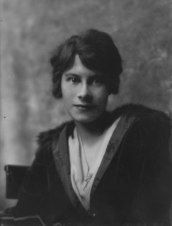 Black, H.N., Miss, portrait photograph, not before 1916. Creator: Arnold Genthe.