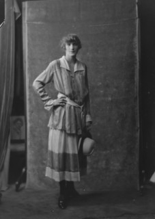 Bradley, Ruth, Miss, portrait photograph, (1916?). Creator: Arnold Genthe.