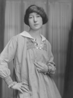 Breese, Sydney, Mrs., portrait photograph, 1916. Creator: Arnold Genthe.
