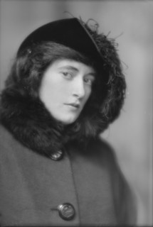 Chippendale, Julia, Miss, portrait photograph, ca. 1913. Creator: Arnold Genthe.