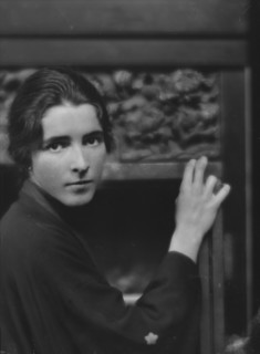Clark, Estelle, Miss, portrait photograph, 1915 Nov. 2 or Nov. 4. Creator: Arnold Genthe.