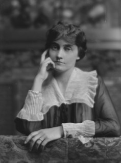 Erskine, Mrs., portrait photograph, 1917 Mar. 10. Creator: Arnold Genthe.