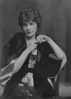 Ferguson, Elsie, Miss, portrait photograph, 1917 Aug. 10. Creator: Arnold Genthe.