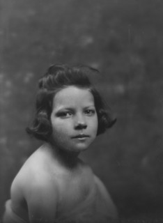 Fitzwater, Eugenie, Miss, portrait photograph, 1917 Mar. 8. Creator: Arnold Genthe.