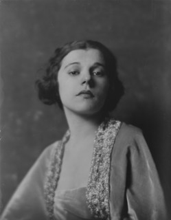 Gervais, Blanche, Miss, portrait photograph, not before 1916. Creator: Arnold Genthe.