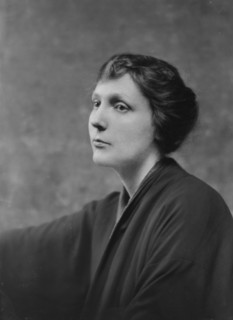Godfrey, Dorothy, Miss, portrait photograph, 1916 Jan. 5. Creator: Arnold Genthe.