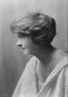 Goode, Blanche, Miss, portrait photograph, 1914 or 1915. Creator: Arnold Genthe.