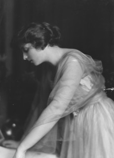 Guthrie, J., Miss, portrait photograph, 1916 Mar. 15. Creator: Arnold Genthe.