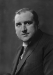 Henshaw, Mr., portrait photograph, 1913 Apr. 30. Creator: Arnold Genthe.