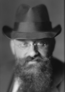 Hertz, Alfred, Mr., portrait photograph, 1914 Mar. 26. Creator: Arnold Genthe.