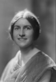 Jones, Lucy, Miss, portrait photograph, 1915 Oct. 8. Creator: Arnold Genthe.