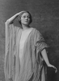 Kratzet, T., Miss, portrait photograph, 1917. Creator: Arnold Genthe.