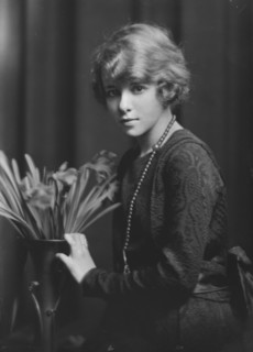 Mannes, Ethel, Miss, portrait photograph, not before 1915. Creator: Arnold Genthe.