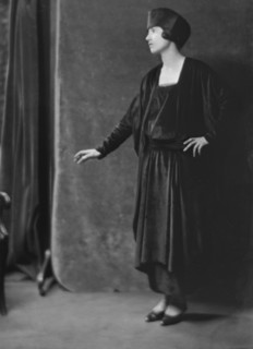 Maude, Bonnie, Miss, portrait photograph, between 1912 and 1918. Creator: Arnold Genthe.