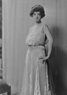 McMurtry, Miss, portrait photograph, 1917 Aug. 27. Creator: Arnold Genthe.