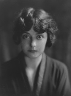 Mishler, Larraine, Miss, portrait photograph, 1916. Creator: Arnold Genthe.