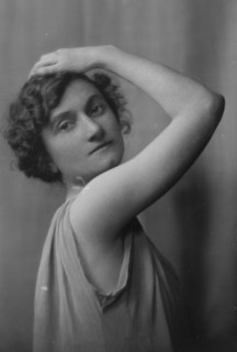 Morgan, Marion, Miss, portrait photograph, 1917 June 5. Creator: Arnold Genthe.