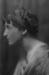 Namara-Toye, Mme., portrait photograph, 1912. Creator: Arnold Genthe.