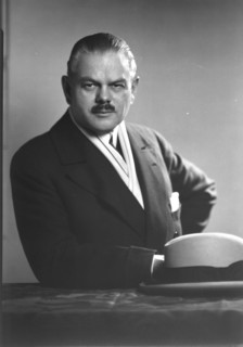 Norris, Charles G., Mr., portrait photograph, between 1926 and 1930. Creator: Arnold Genthe.