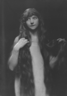 Otteson, Margaret, Miss, portrait photograph, 1916 Apr. 28. Creator: Arnold Genthe.